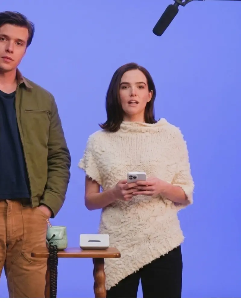 Zoey Deutch Voicemails Of Isabelle Broadcast White Wool Sweater - Image 3