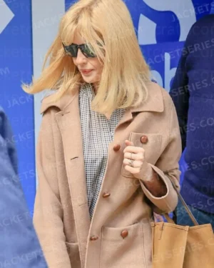 kelly-reilly-coat.webp