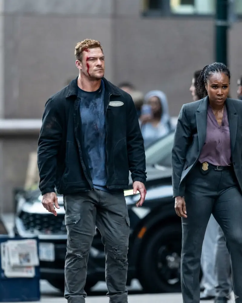 Alan Ritchson (Jack Reacher) Reacher S04 Black Cotton Jacket - Image 4