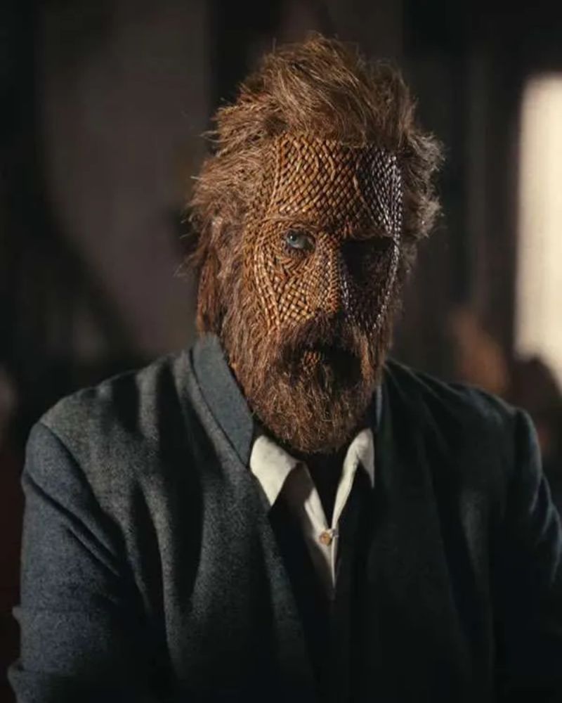 Wicker 2026 Alexander Skarsgård Grey Suit - Image 3
